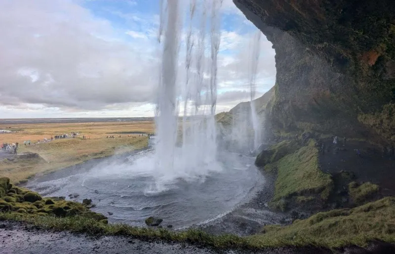 La cascade de Seljalandsfoss. 