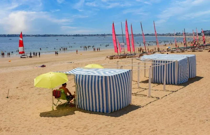 Plage de La Baule en Loire-Atlantique, grande baie de sable fin