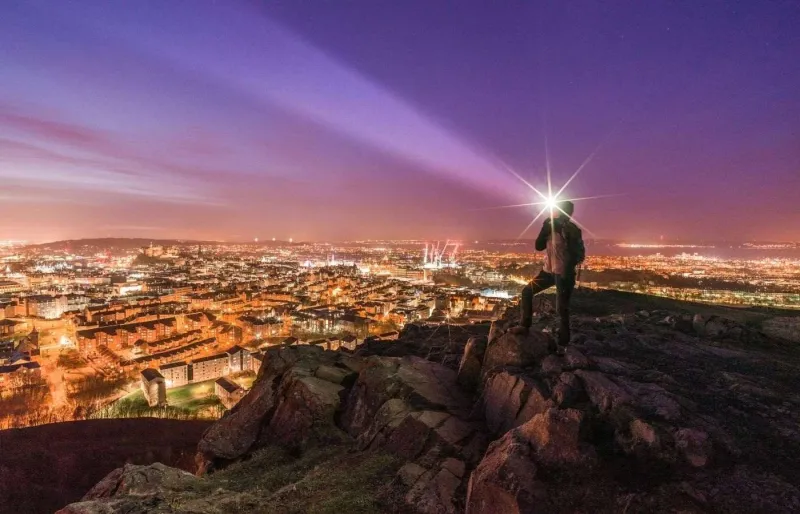 Arthur’s Seat offre une vue inoubliable sur Edimbourg.