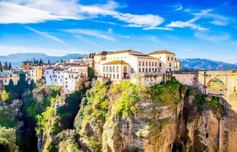 La spectaculaire ville de Ronda en Andalousie.