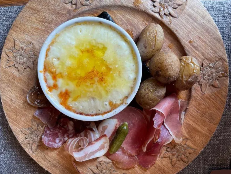 Le berthoud au restaurant de l'Abbaye dans la vallée d'Abondance