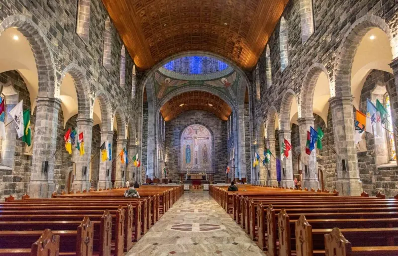 Intérieur de la Galway Cathedral en Irlande