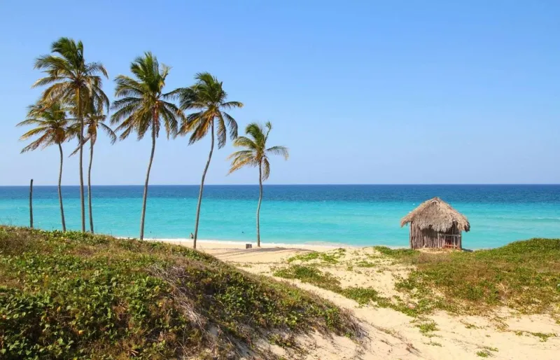 Playa Mégano à Playas del Este près de La Havane à Cuba.