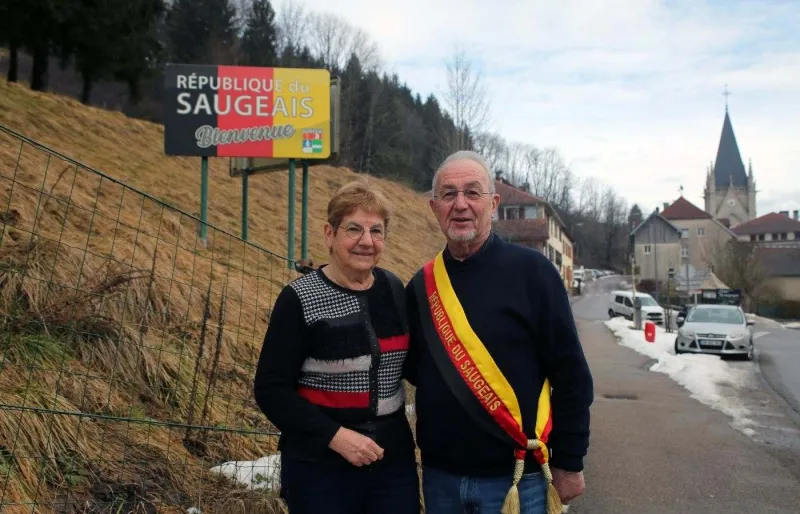 Le président de la République du Saugeais et la Première Dame à Montbenoît