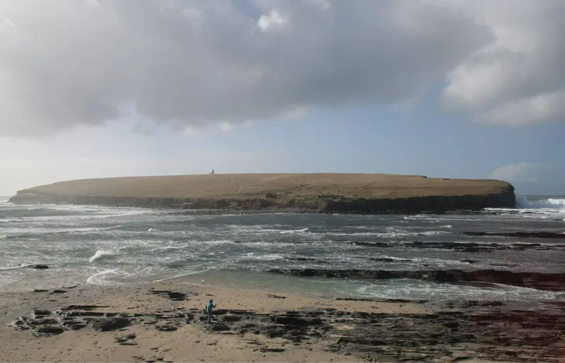 Brough of Birsay à marée basse dans les Orcades en Écosse