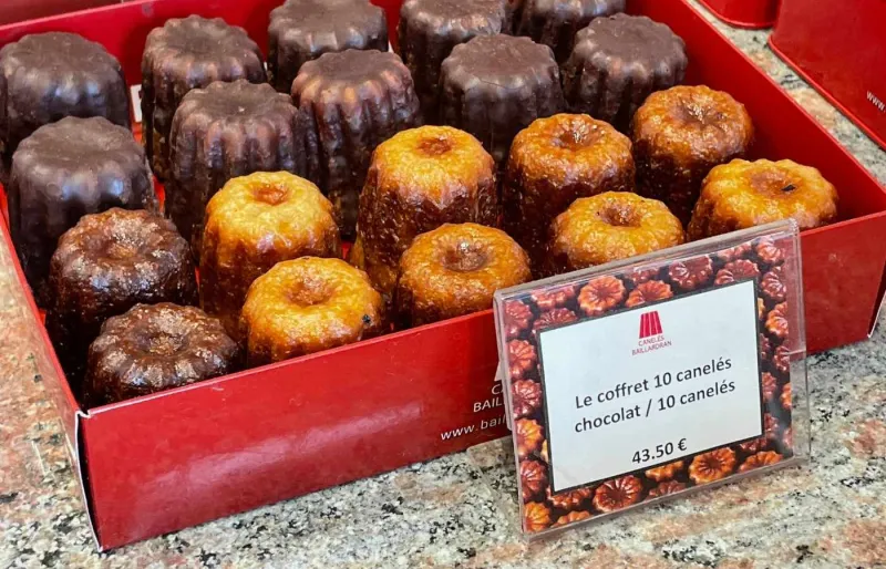 Canelé de Bordeaux caramélisé, spécialité sucrée traditionnelle française