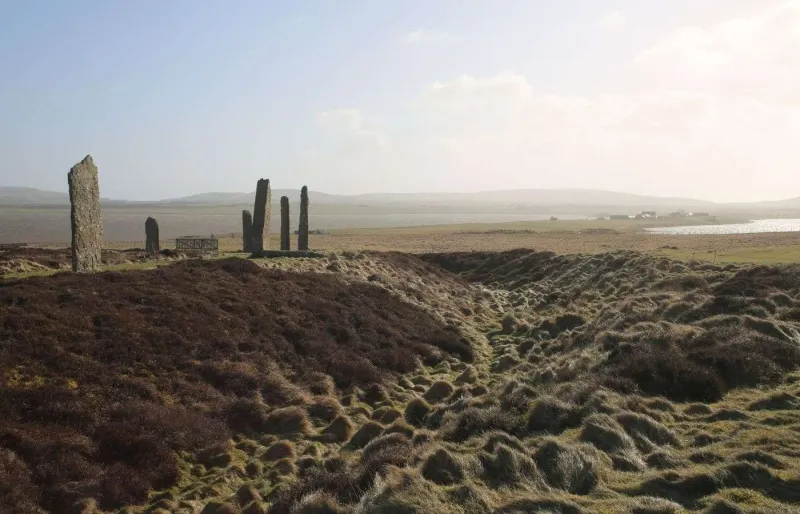 ierres dressées du cercle de Brodgar dans les Orcades en Écosse