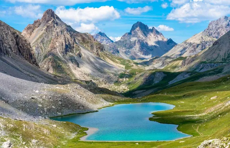 Lac de l’Oronaye dans le parc national du Mercantour dans les Alpes françaises