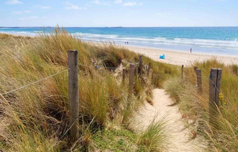 Plage des Sables-Blancs à Plouharnel sur la presqu’île de Quiberon dans le Morbihan