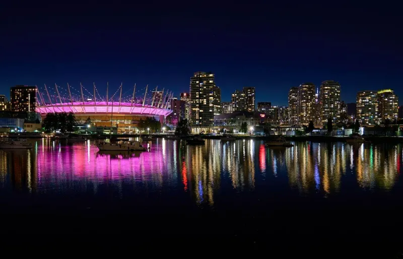 BC Place Stadium et skyline de Vancouver au coucher du soleil