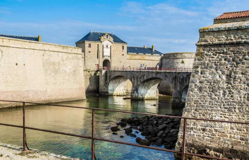 Entrée de la citadelle de Port-Louis à l'entrée de la rade de Lorient dans le Morbihan