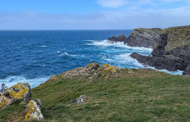 Paysage de la réserve naturelle de Pen Men sur l'île de Groix dans le Morbihan