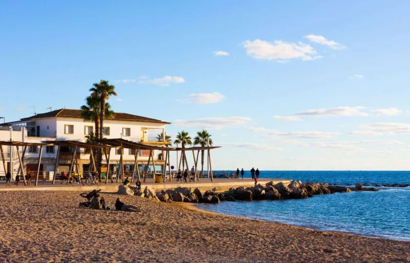 Plage de Portixol et promenade du front de mer à Palma de Majorque