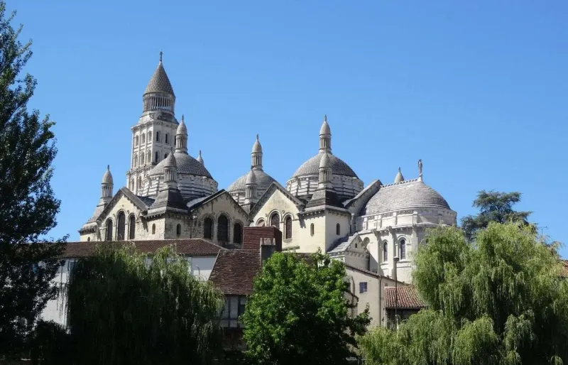 Cathédrale Saint-Front de Périgueux et ses coupoles, en Dordogne