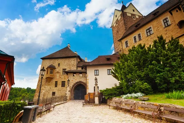 SerrNovik - Fotolia.com Château de Loket, République Tchèque