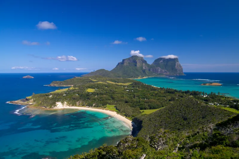 Vue aérienne sur l'île de Lord Howe en Australie Vue aérienne sur l'île de Lord Howe en Australie