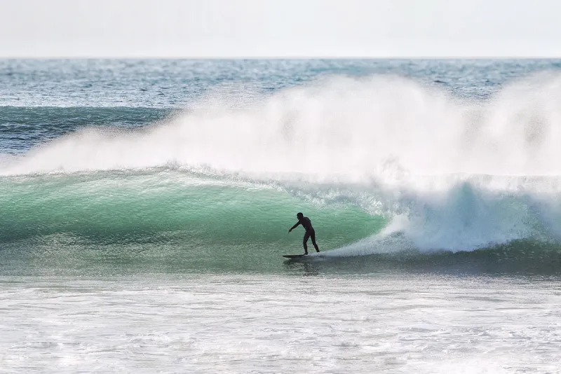 Surf sur la plage de la Palue Ã  Crozon  