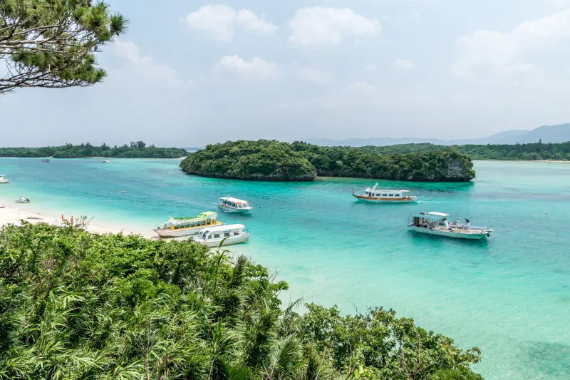 Les îles du Sud-Ouest regroupent des petits joyaux de sable blanc aux eaux cristallines. Les îles du Sud-Ouest regroupent des petits joyaux de sable blanc aux eaux cristallines.